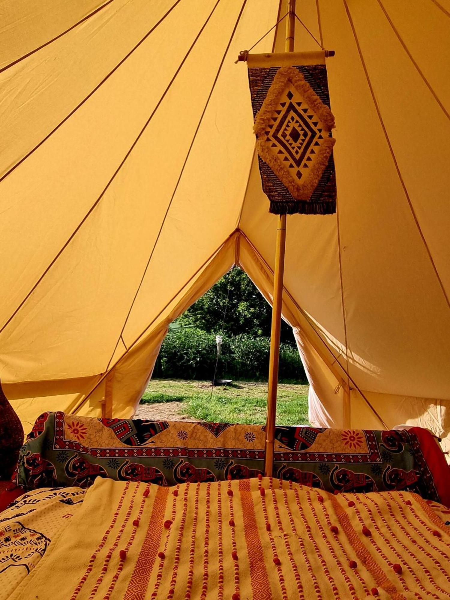 Secret Garden Glamping African Themed Tent Newark-on-Trent  Экстерьер фото