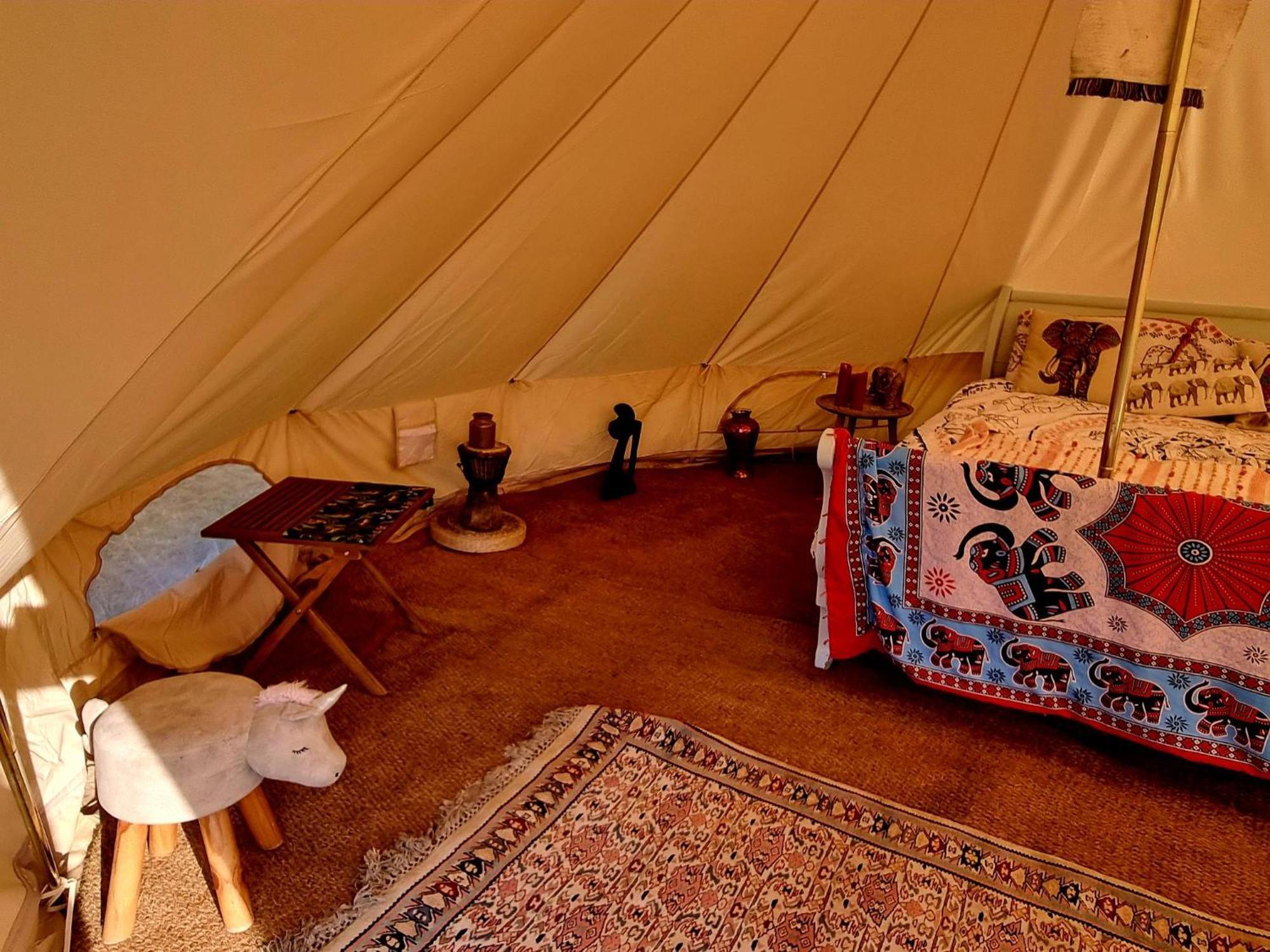Secret Garden Glamping African Themed Tent Newark-on-Trent  Экстерьер фото