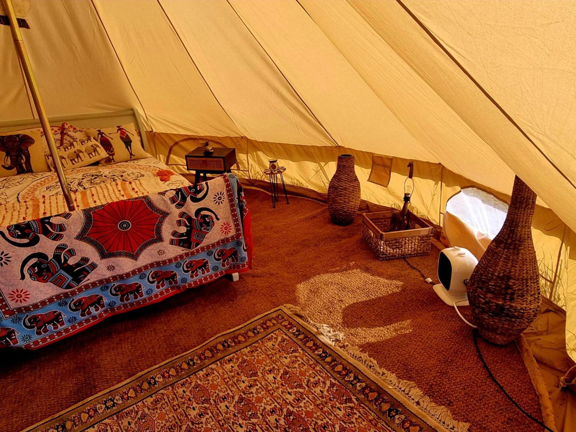 Secret Garden Glamping African Themed Tent Newark-on-Trent  Экстерьер фото