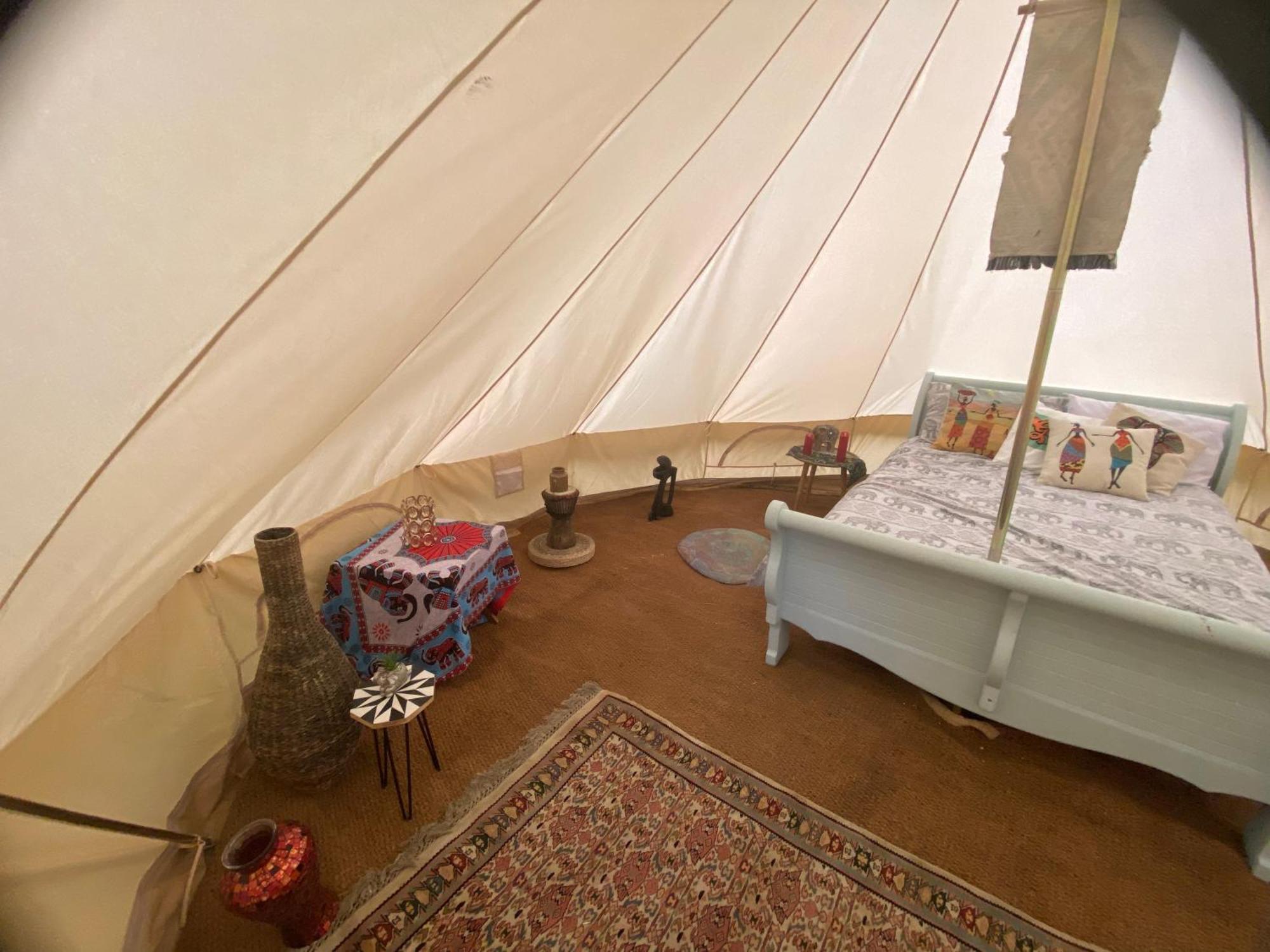 Secret Garden Glamping African Themed Tent Newark-on-Trent  Экстерьер фото